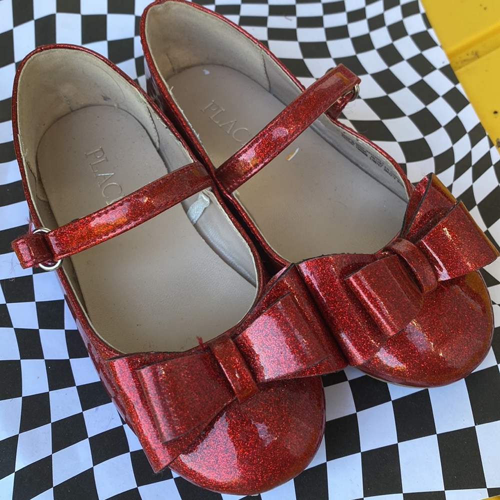 Place Red Glitter Christmas Shoes Size Toddler Girl size 9
Ruby Slippers